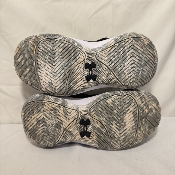 Under Armour Boys‎ Jet 21 3024794-001 Black Basketball Shoes Sneakers Size 4Y - Picture 7 of 8